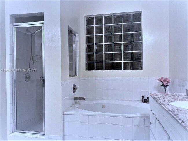 Building Photo - 15840 SW 151st Terrace