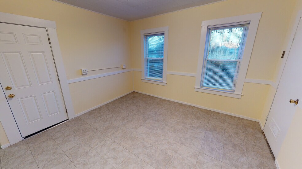 Building Photo - 19 Studley Ave