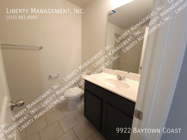 Building Photo - Charming One- Story Home On a GREENBELT LO...