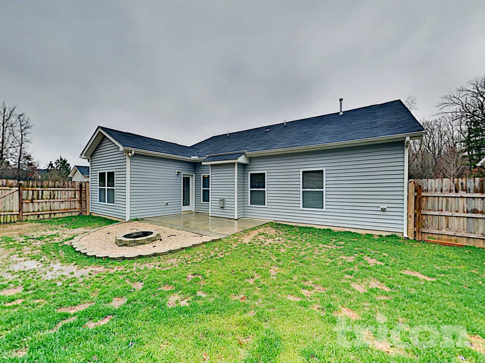 Building Photo - 156 Lakemont Dr