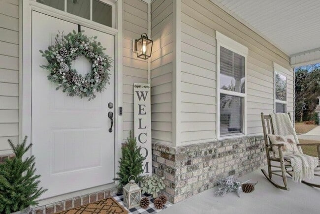 Building Photo - 1 Sunny Ct