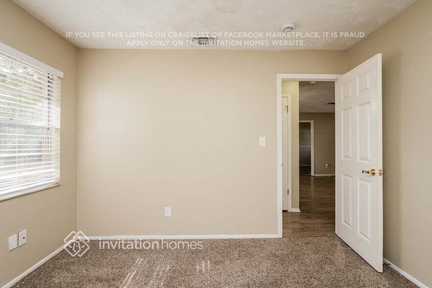Building Photo - 119 Oaxaca Ln