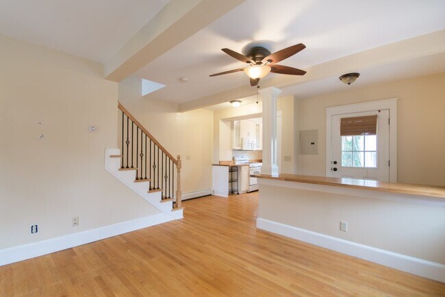 Building Photo - 51 Kingston Ave