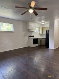 Building Photo - 416 E Dunn Ave