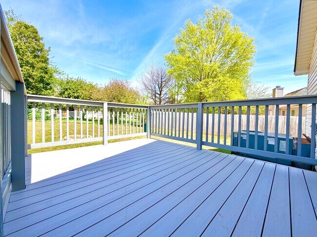 Building Photo - 1215 Marla Dr