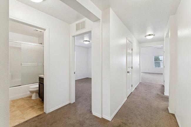 Building Photo - 11416 W Colorado River St