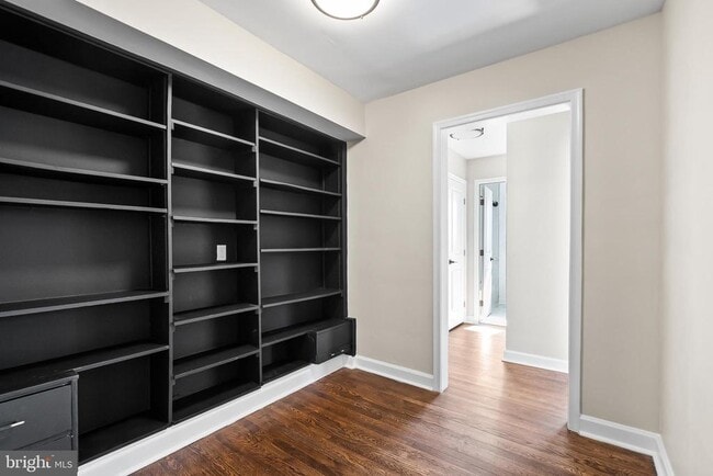 Building Photo - 1235 Alabama Ave SE