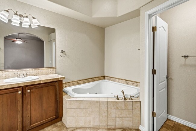 Building Photo - LUXURY PATIO HOME IN DISTRICT 20 SHOWING B...