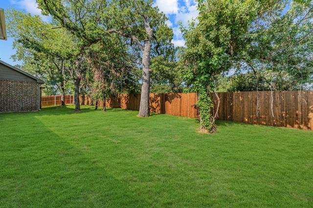 Building Photo - 241 Gardenia Dr