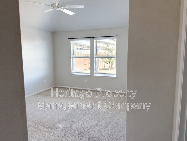 Building Photo - 139 Lyndon Dr