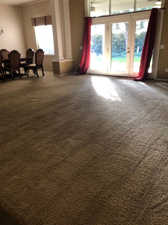 Building Photo - 2011 S Cottonwood St