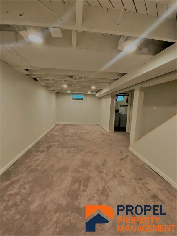 Building Photo - 3345 Edgewood Dr