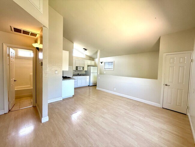 Building Photo - 2242 Elden Ave