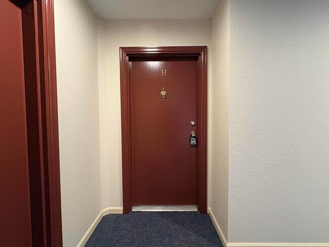 Building Photo - Great 2 Bedroom 2 Bath in Germantown