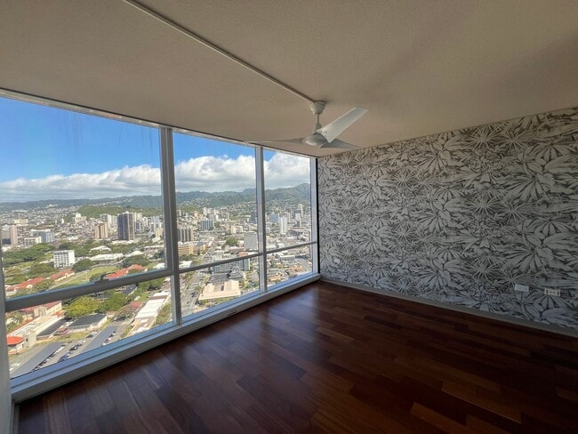 Building Photo - Moana Pacific, High rise 44th floor spacious 1 bedroom/1 bathroom