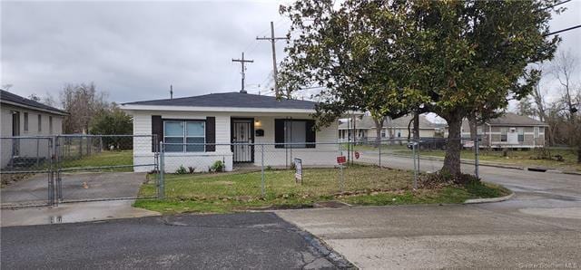 Building Photo - 2141 Cline St