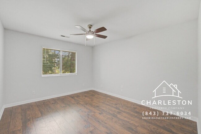 Building Photo - 2741 Jobee Dr