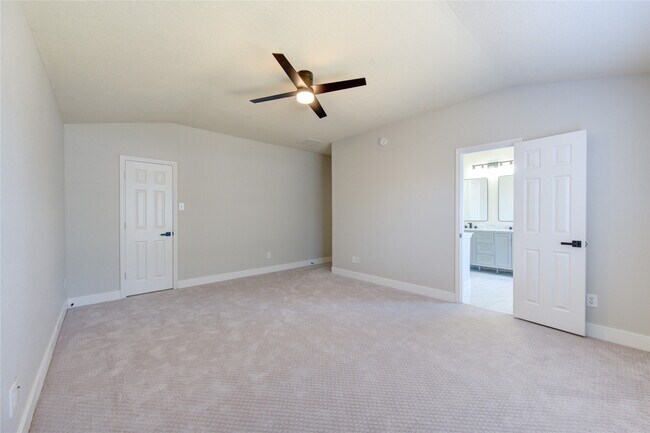 Building Photo - 6323 Richland Hills Dr