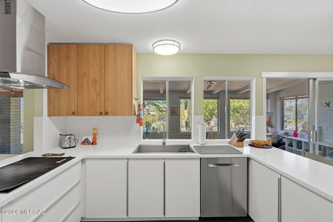 Building Photo - 6745 N Quartzite Canyon Pl