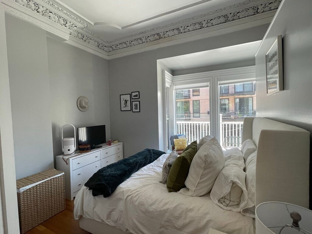 Building Photo - 471 Massachusetts Ave