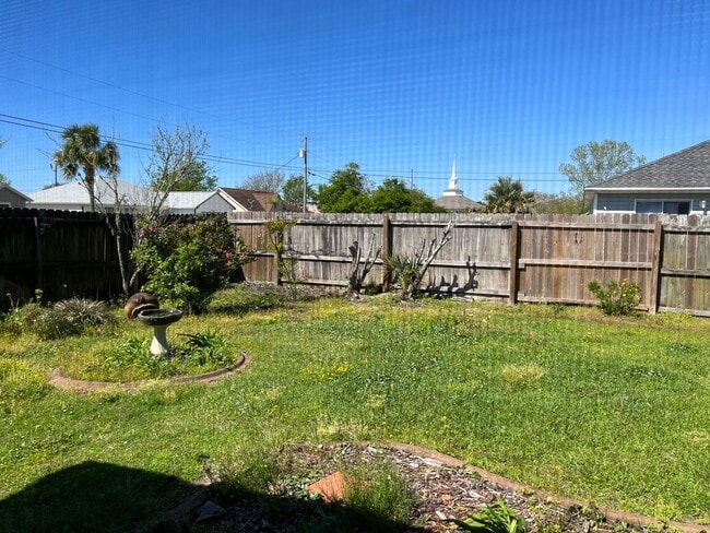 Building Photo - 2260 Estates Circle Navarre, FL 32566