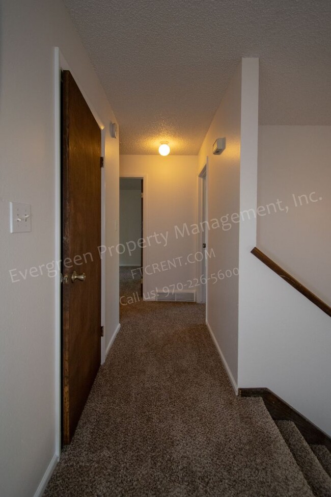 Building Photo - 3 Bedroom, 2 Bath Home in Fort Collins!