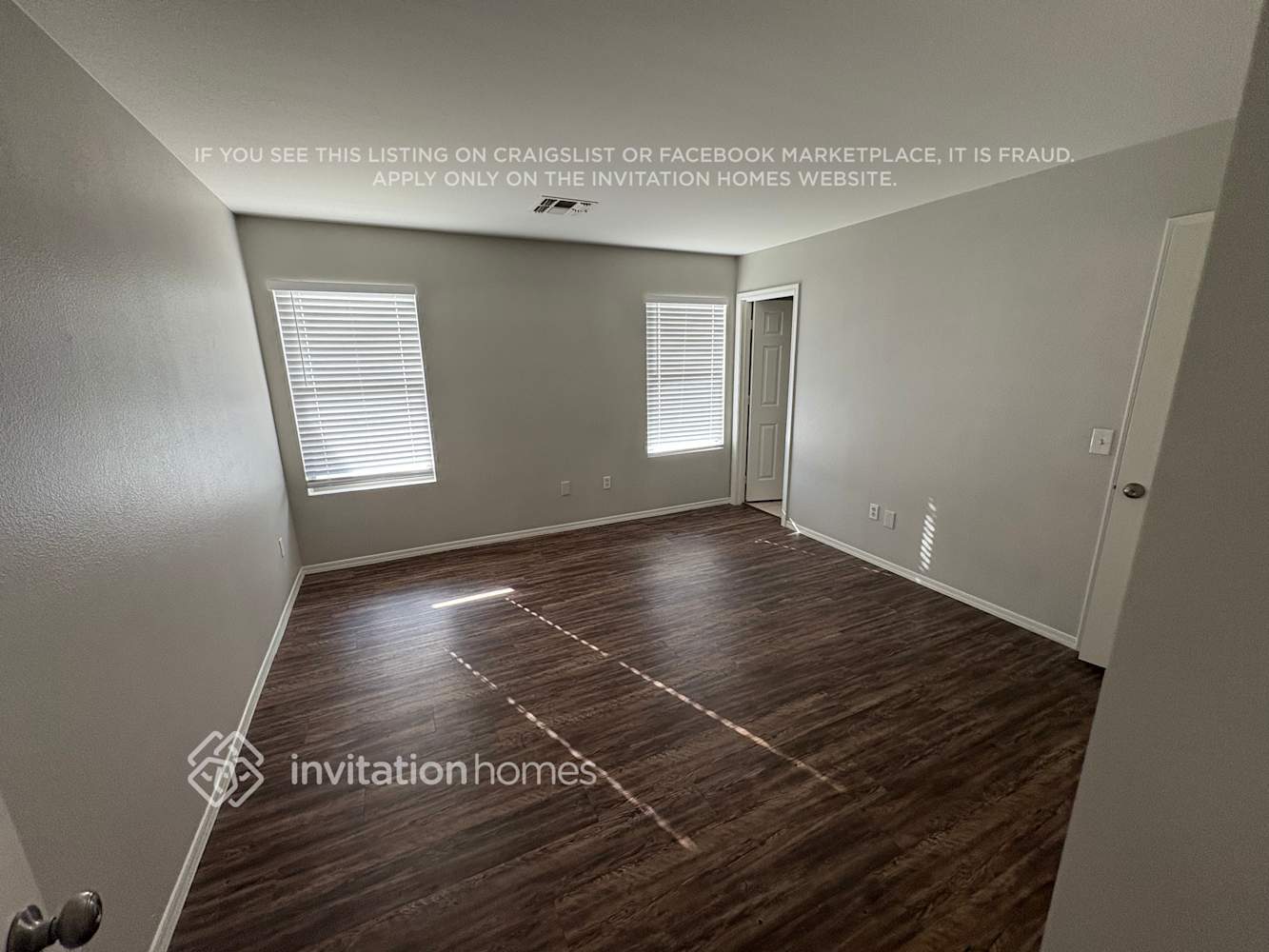 Building Photo - 11809 W Corrine Dr