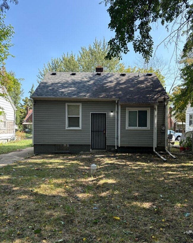 Building Photo - 18635 Beland St