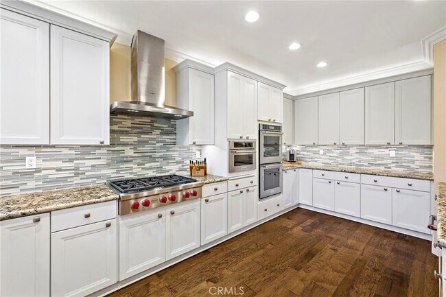 Building Photo - 48 Downfield Way