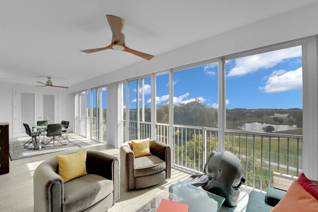 Building Photo - 4114 W Palm Aire Dr