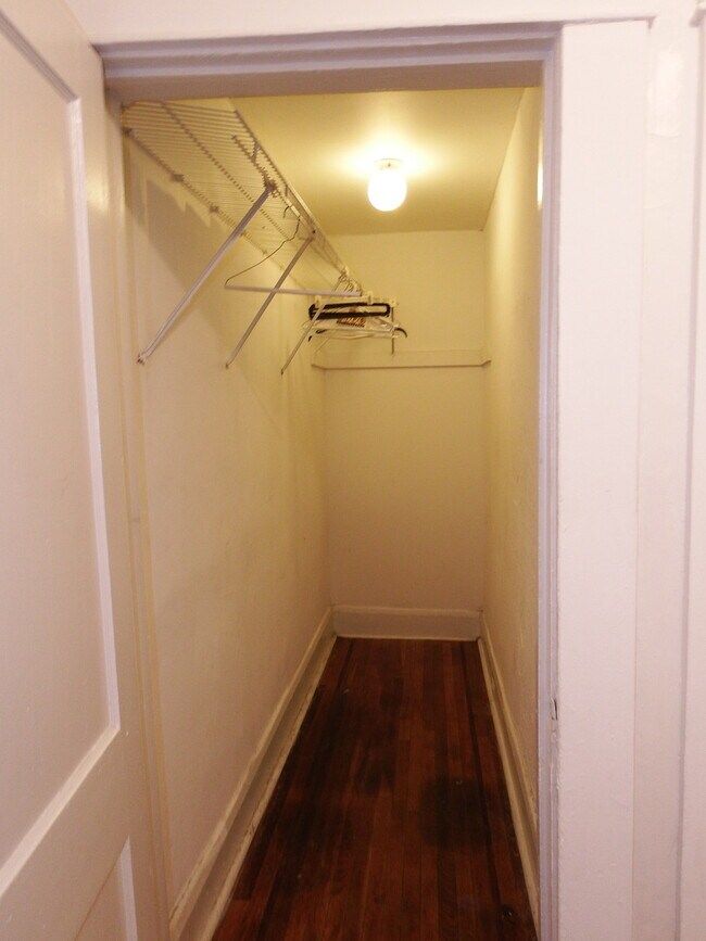 Building Photo - 2111 Park Ave