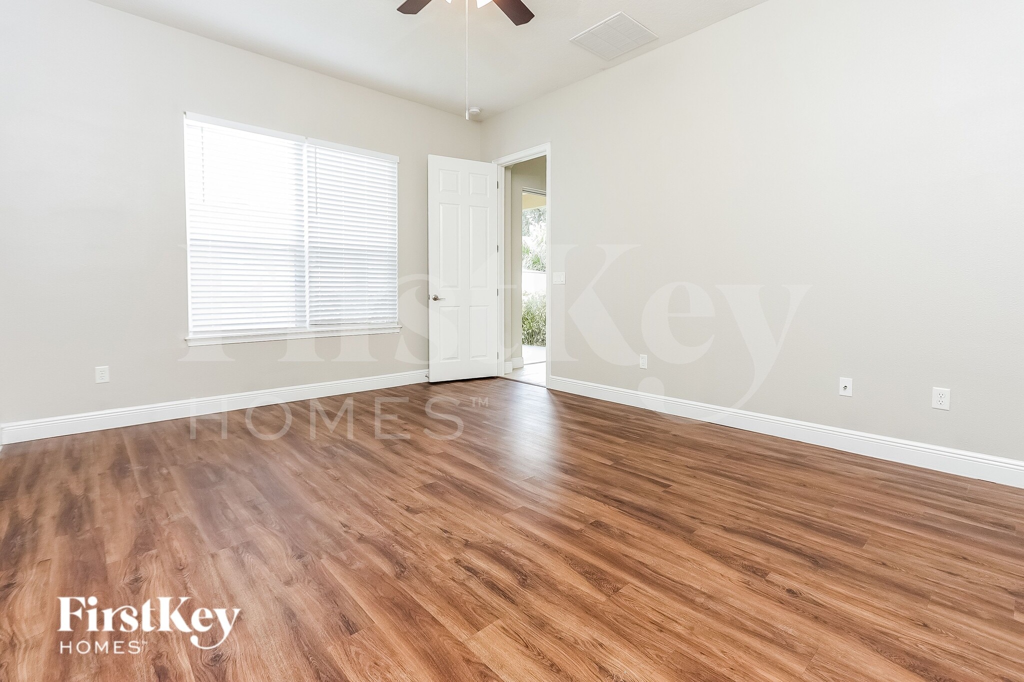 Building Photo - 663 Breezeway Ct