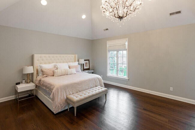 Building Photo - 7200 Ashcombe Ct