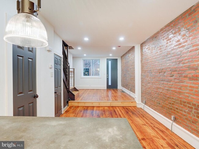 Building Photo - 1520 E Susquehanna Ave