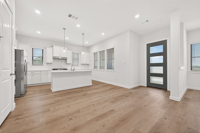 Building Photo - 3203 Home Ct