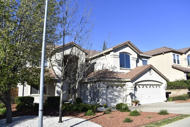 Building Photo - 630 Rogers Cir