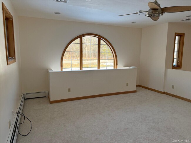 Building Photo - 88 Pierce Cir