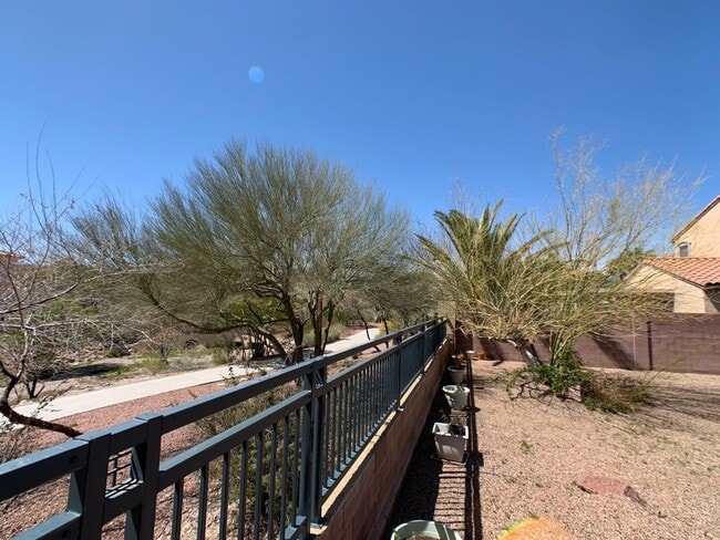 Building Photo - Single Story 2 bedroom 2 bath Home in Summ...