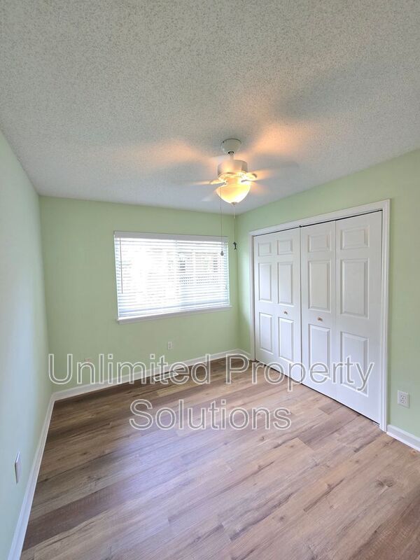 Building Photo - 5211 Lapaloma Ct