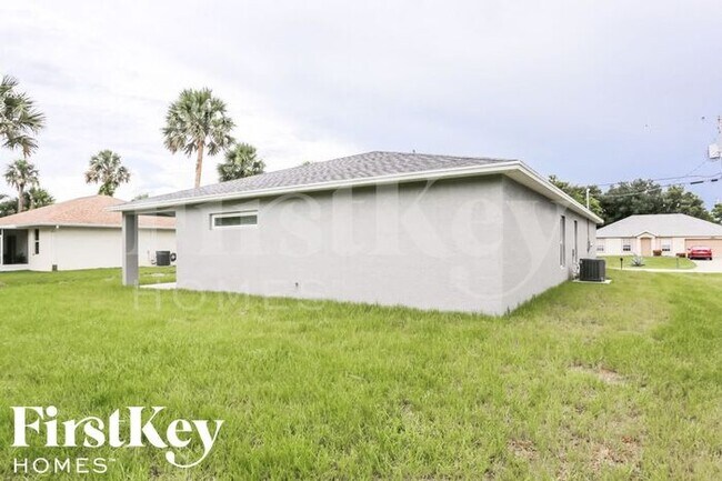 Building Photo - 4502 SW Yamada Dr
