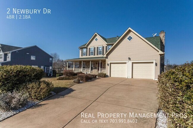 Building Photo - 2 Newbury Dr