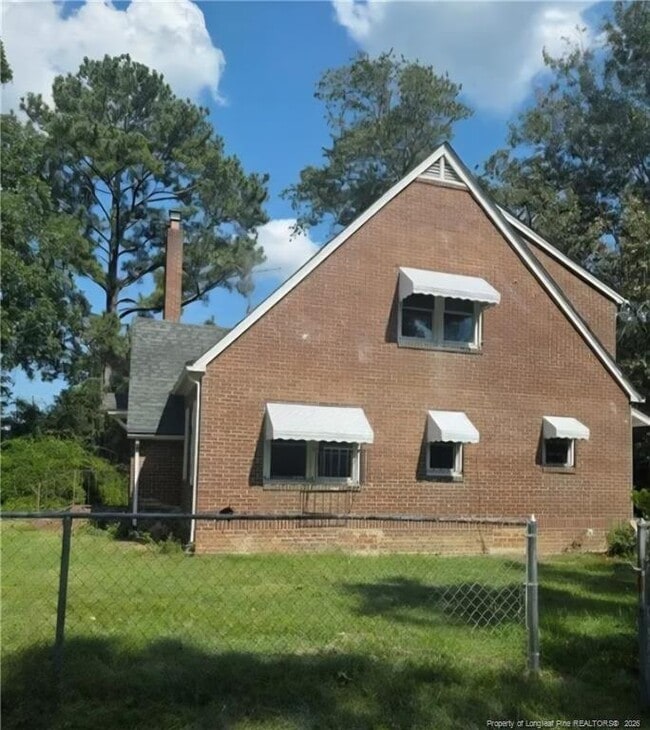 Building Photo - 203 Mike St