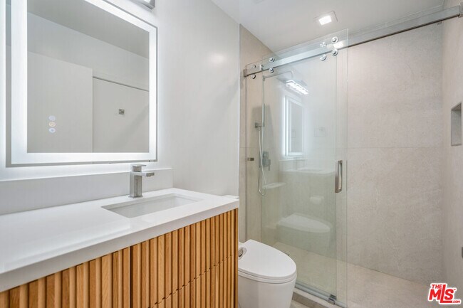 Building Photo - 801 Ocean Ave