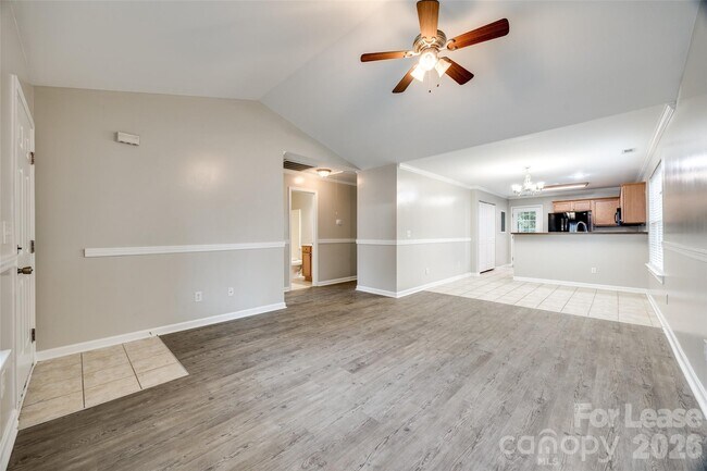 Building Photo - 410 Danielle Way