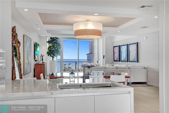 Building Photo - 2200 N Ocean Blvd
