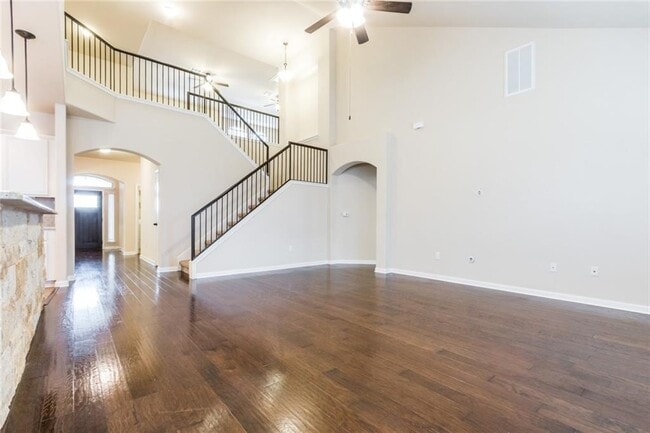 Building Photo - 1917 Tawakoni Dr