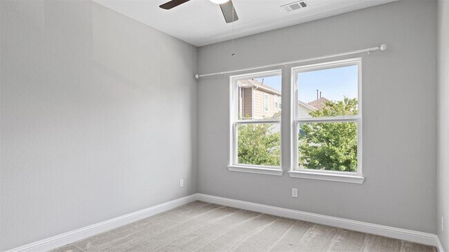 Building Photo - 5419 Camaguey St