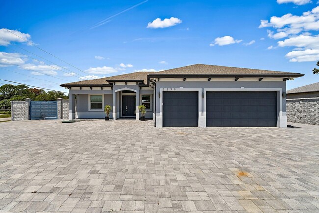 Building Photo - 2298 SE Pear Ln
