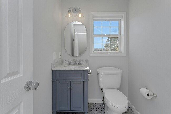 Building Photo - 187 West Ave