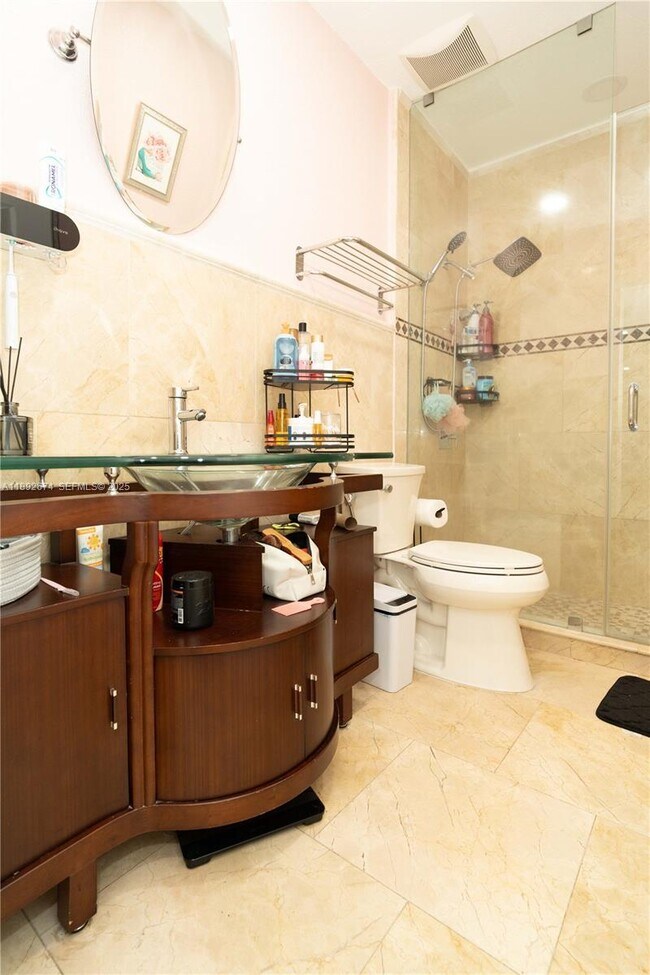 Building Photo - 298 E 3rd St